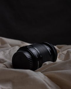 lens and camera for shooting the moon